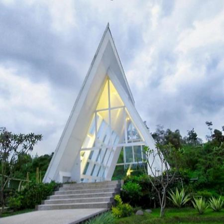 The Green Forest Resort Lembang Luaran gambar