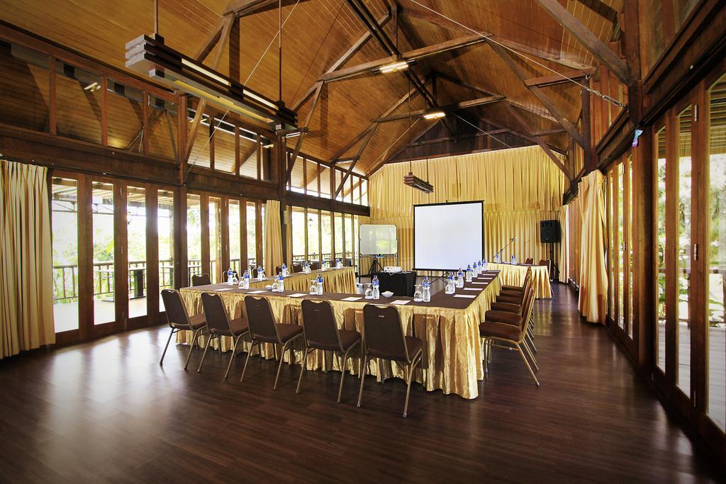 The Green Forest Resort Lembang Luaran gambar