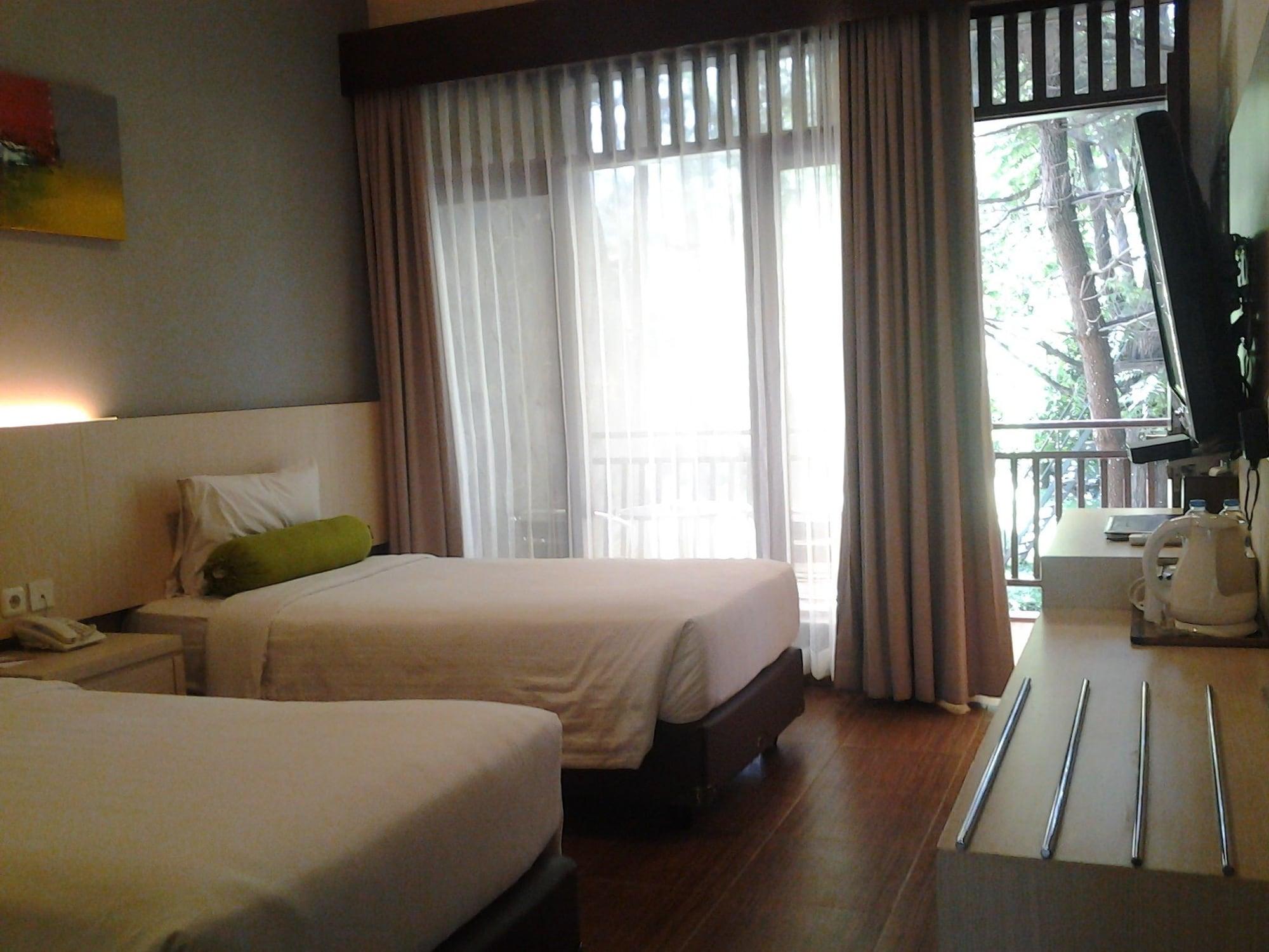 The Green Forest Resort Lembang Luaran gambar