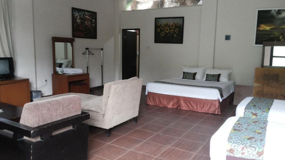 The Green Forest Resort Lembang Luaran gambar
