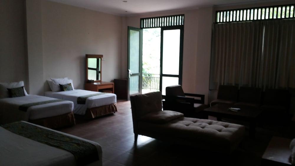 The Green Forest Resort Lembang Luaran gambar