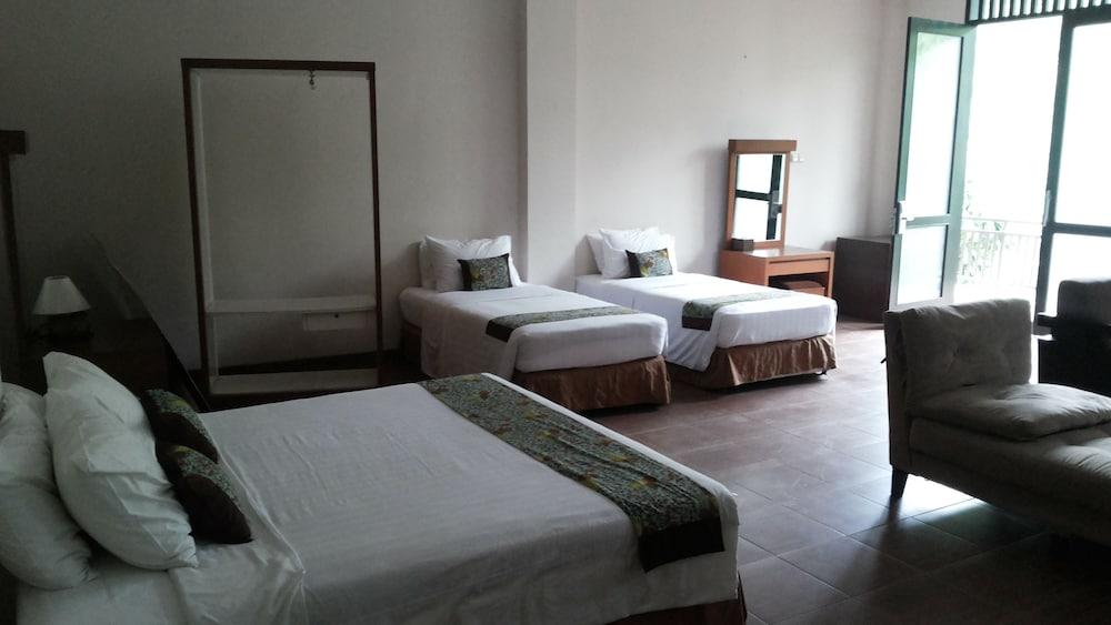 The Green Forest Resort Lembang Luaran gambar