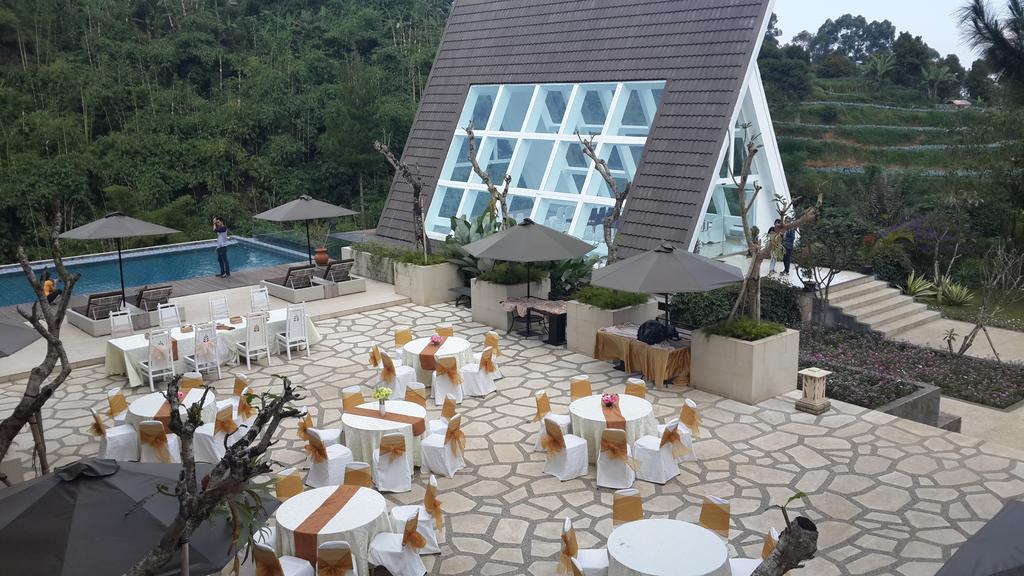 The Green Forest Resort Lembang Luaran gambar