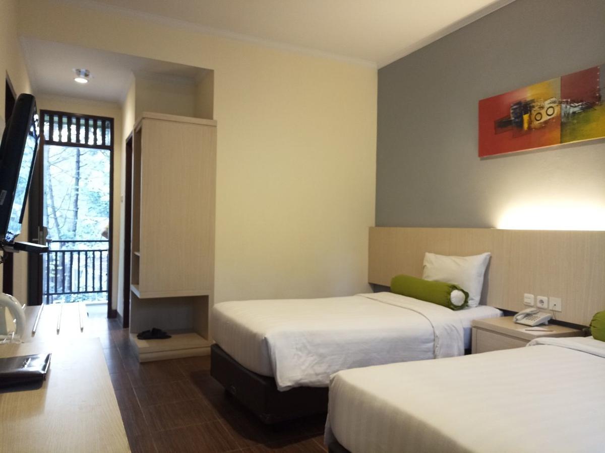 The Green Forest Resort Lembang Luaran gambar